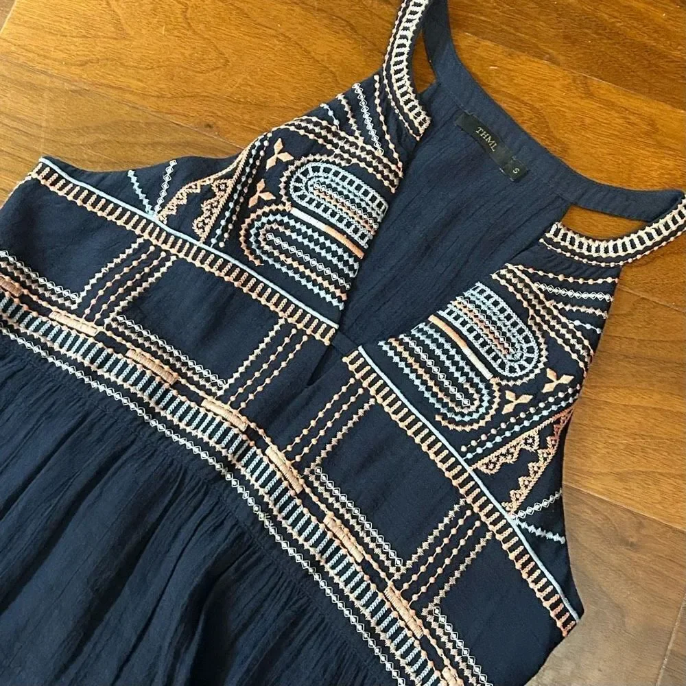 TMHL sleeveless embroidery mini dress size small‎